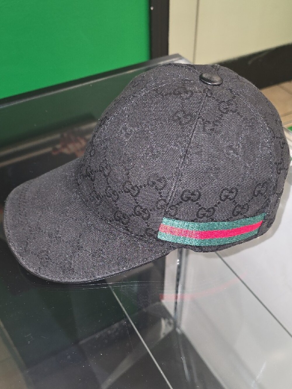 Gucci Black Cap with Red and Green Web Stripe
